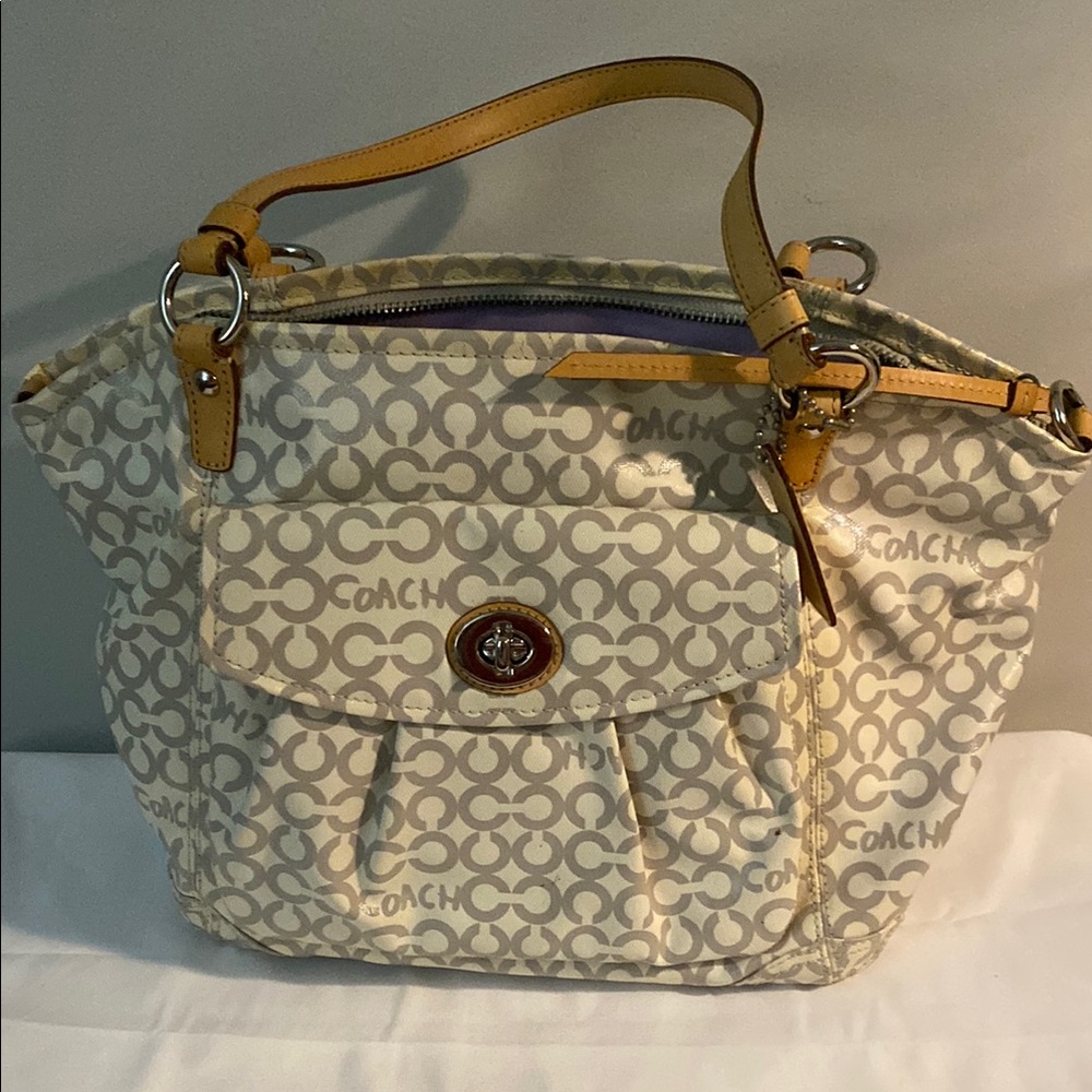 Vintage Y2K Coach Cream and Tan Women's Bag